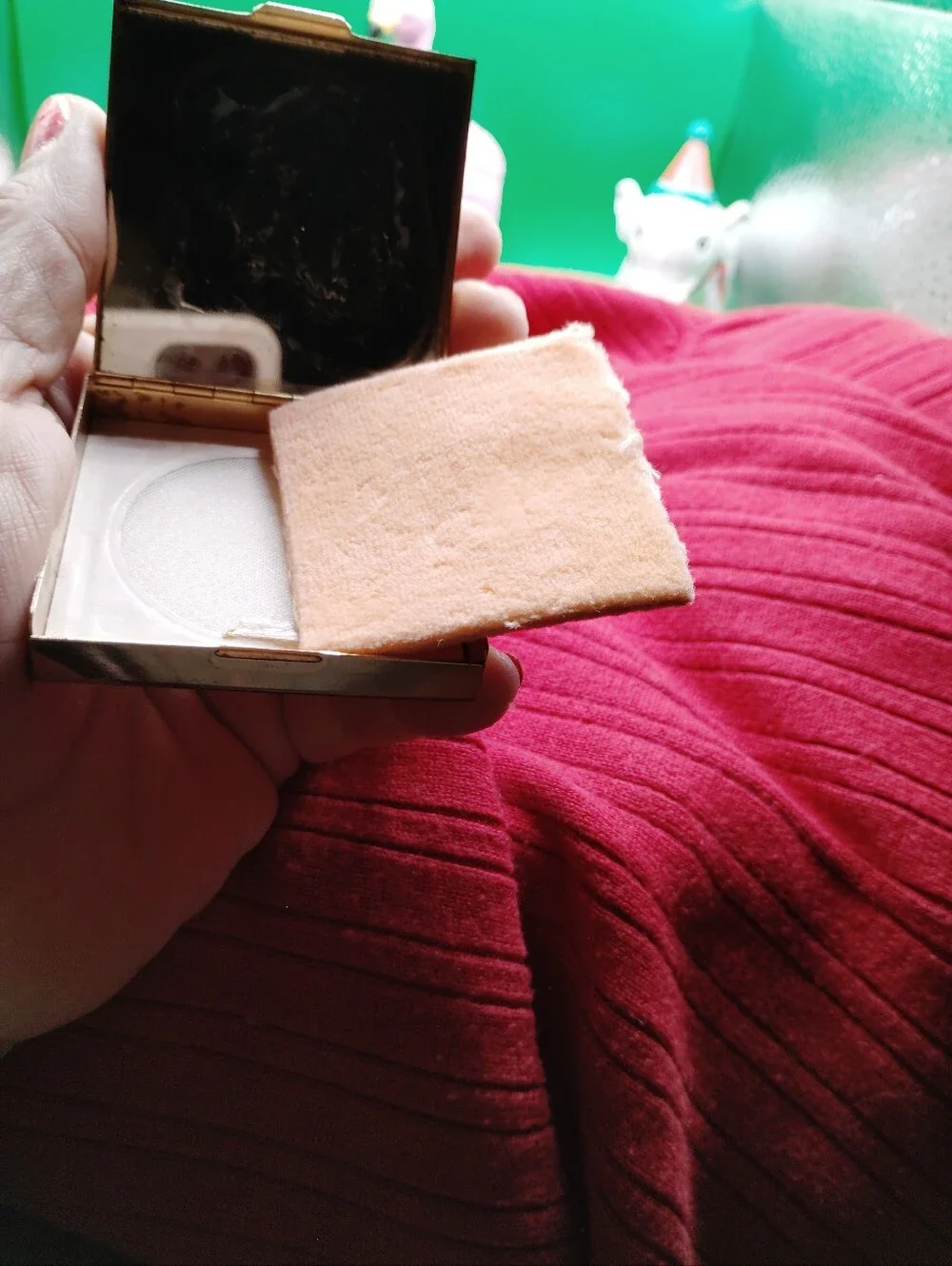 Vintage Made in USA Gold Tone Powder Compact Etched Mirror